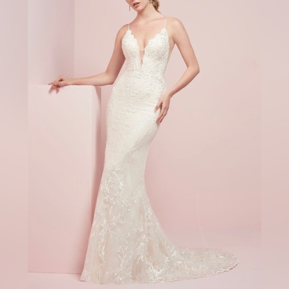 house of Wu Dresses & Skirts - MOTIVATED TO SELL - Wedding dress and veil